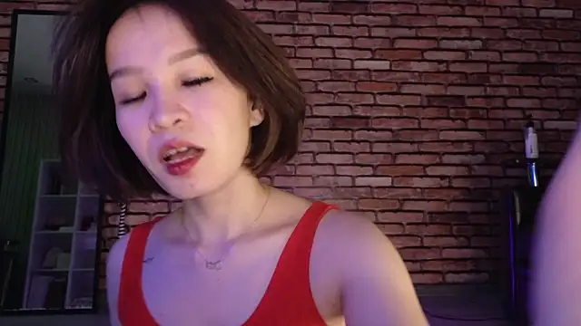 Snapshot of saya_li1 chatting on November 3, 9:38 pm saya li1 online show from November 3, 9:38 pm