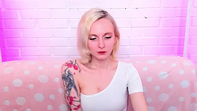 LikiLips online show from February 27, 8:36 am