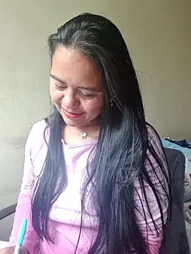 Snapshot of Miss__kendra_ chatting on October 24, 2:24 pm Miss kendra online show from October 24, 2:24 pm