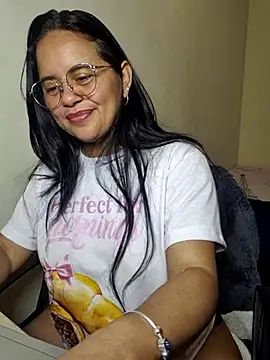 Snapshot of Miss__kendra_ chatting on November 1, 2:57 am Miss kendra online show from November 1, 2:57 am