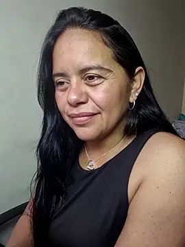 Snapshot of Miss__kendra_ chatting on November 16, 5:07 pm Miss kendra online show from November 16, 5:07 pm