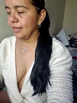 Snapshot of Miss__kendra_ chatting on December 2, 6:36 pm Miss kendra online show from December 2, 6:36 pm