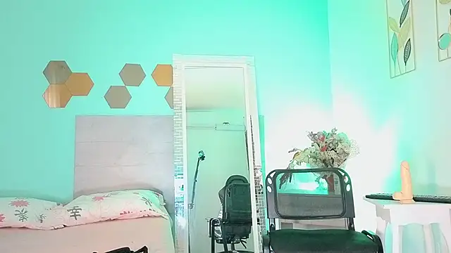 Darkcandyboy online show from October 14, 12:50 pm