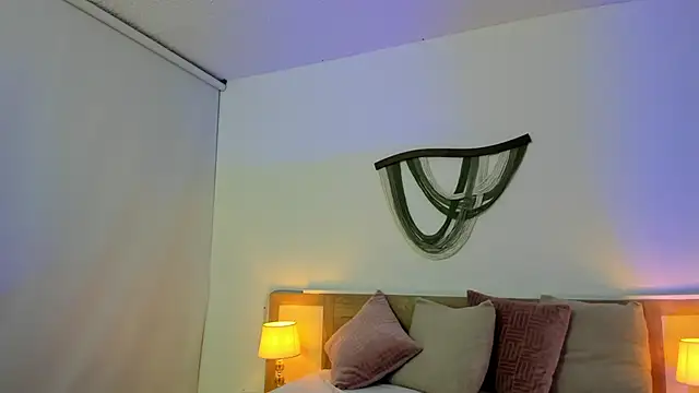 Baby Lannie online show from October 27, 4:27 am