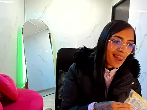 KarlaSlutSkinny   online show from October 17, 12:25 am