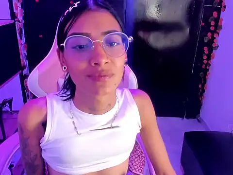 KarlaSlutSkinny   online show from February 22, 10:30 pm