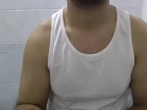 Snapshot of sci69 chatting on October 7, 11:02 pm sci69 online show from October 7, 11:02 pm