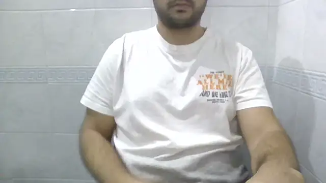 Snapshot of sci69 chatting on November 18, 10:25 pm sci69 online show from November 18, 10:25 pm