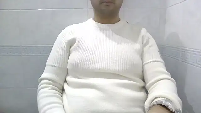 Snapshot of sci69 chatting on January 11, 4:23 pm sci69 online show from January 11, 4:23 pm