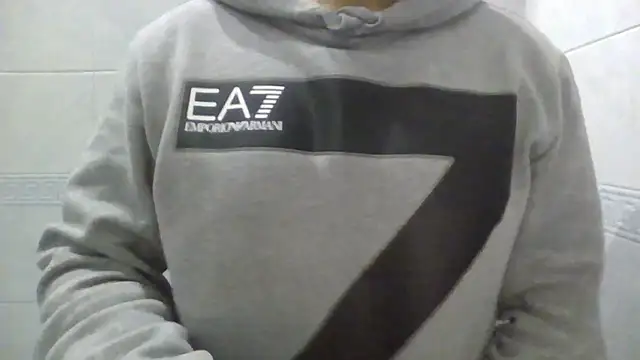 Snapshot of sci69 chatting on January 16, 7:18 pm sci69 online show from January 16, 7:18 pm