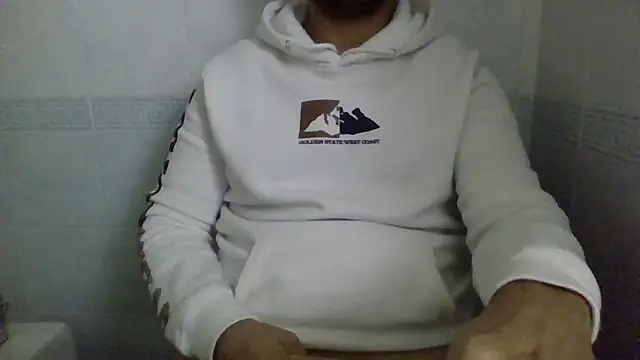 Snapshot of sci69 chatting on January 17, 1:38 pm sci69 online show from January 17, 1:38 pm