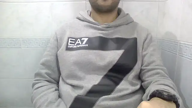 Snapshot of sci69 chatting on February 4, 2:12 pm sci69 online show from February 4, 2:12 pm