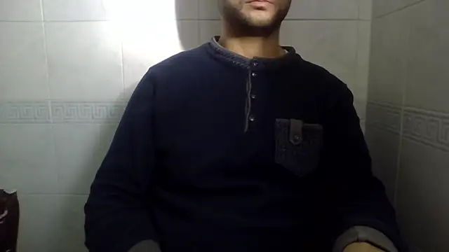 Snapshot of sci69 chatting on February 5, 7:35 am sci69 online show from February 5, 7:35 am