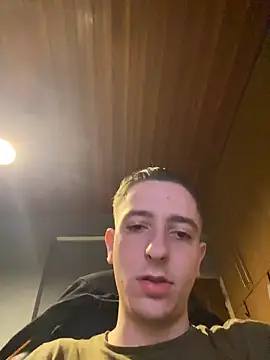 Snapshot of Asimako chatting on October 11, 5:39 am Asimako online show from October 11, 5:39 am