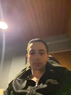 Snapshot of Asimako chatting on December 17, 6:58 pm Asimako online show from December 17, 6:58 pm