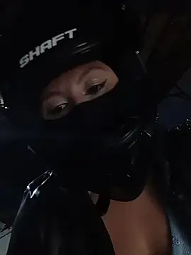 Snapshot of Scarlet_Aura chatting on November 5, 11:05 pm Scarlet Aura online show from November 5, 11:05 pm