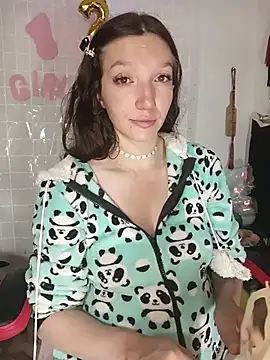 Lucy colee online show from March 31, 6:41 pm