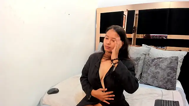 kaorybliss online show from December 17, 5:19 pm