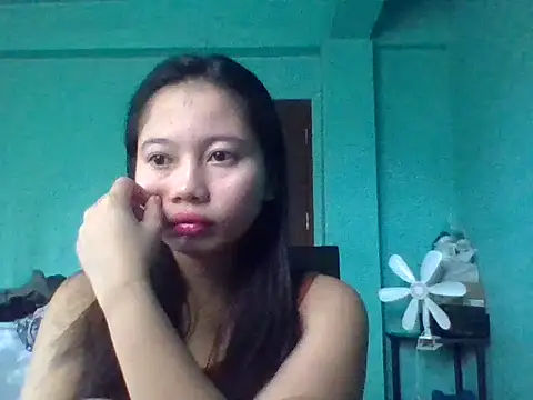 Snapshot of Baby_girl0516 chatting on October 13, 2:22 am Baby girl0516 online show from October 13, 2:22 am