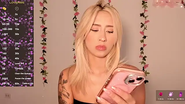 Ashleyroys 111 online show from February 9, 4:00 pm