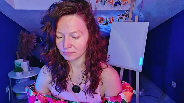 Snapshot of AuroraBorealis__ chatting on October 20, 6:47 am AuroraBorealis online show from October 20, 6:47 am