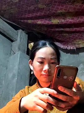 gio-thu online show from March 10, 10:09 am