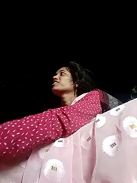 Snapshot of Cuty_tanya chatting on November 14, 11:24 pm Cuty tanya online show from November 14, 11:24 pm