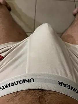 Snapshot of gregdusud13 chatting on October 19, 7:14 pm gregdusud13 online show from October 19, 7:14 pm