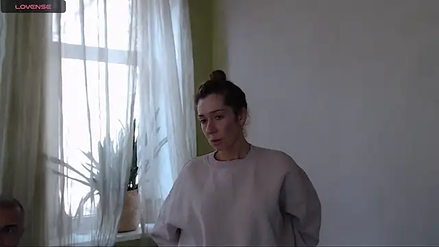 Snapshot of Mimi_la chatting on October 8, 12:25 pm Mimi la online show from October 8, 12:25 pm