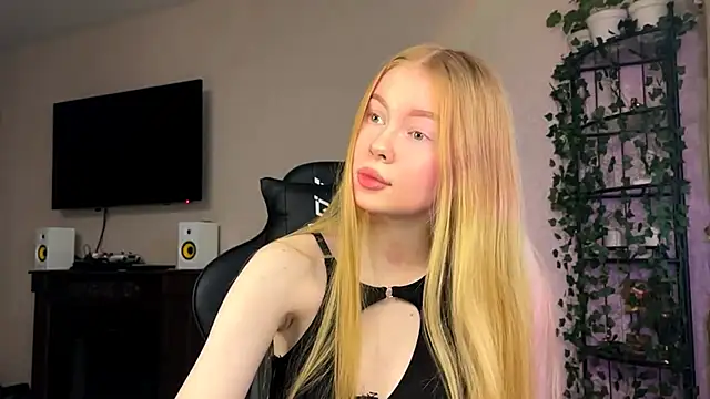 RaguelNicksons online show from November 27, 5:53 am