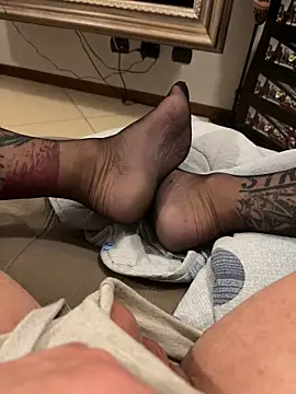 Sexy-feet78 online show from November 10, 10:31 pm
