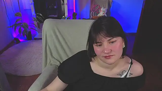 Snapshot of Vicki_Smile chatting on October 17, 5:54 am Vicki Smile online show from October 17, 5:54 am
