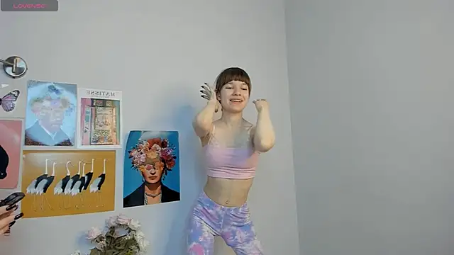 PearlMystic online show from November 18, 5:34 am