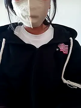 Snapshot of Zerin_nova chatting on November 25, 10:04 am Zerin nova online show from November 25, 10:04 am