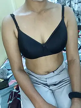 Snapshot of pooja_sharma1 chatting on October 9, 2:42 am pooja sharma1 online show from October 9, 2:42 am