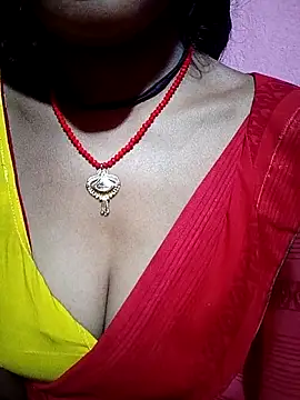 Snapshot of Royal_Shona chatting on February 17, 5:37 am Royal Shona online show from February 17, 5:37 am