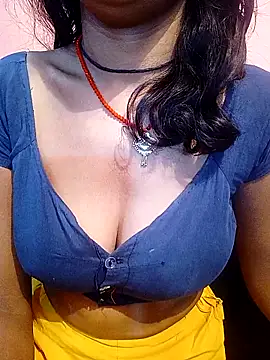 Snapshot of Royal_Shona chatting on February 28, 10:44 pm Royal Shona online show from February 28, 10:44 pm