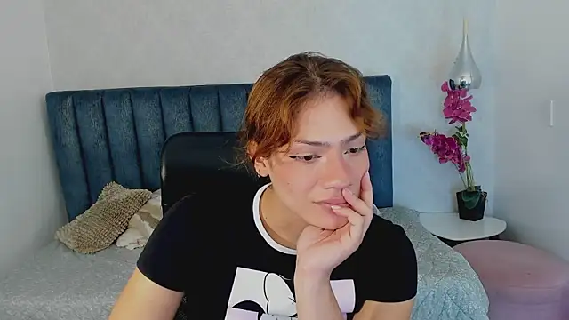 KassMonroe online show from January 14, 8:25 pm