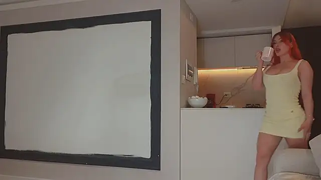 AbrilColls  online show from October 18, 2:03 am