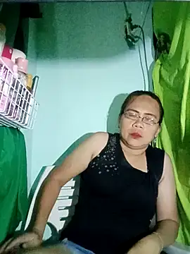 Snapshot of erma_joy chatting on November 29, 3:26 pm erma joy online show from November 29, 3:26 pm