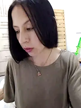 Snapshot of you_yuyuu chatting on November 21, 9:57 pm you yuyuu online show from November 21, 9:57 pm