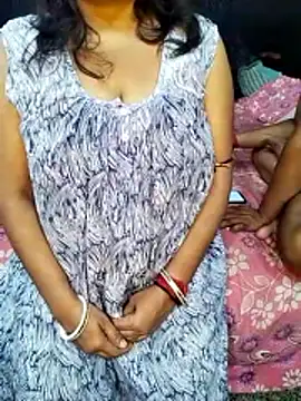 modhu82 online show from November 16, 7:41 pm