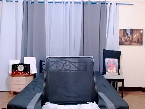 Snapshot of Alicia_Morei chatting on October 16, 8:48 am Alicia Morei online show from October 16, 8:48 am