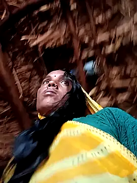 Snapshot of Cutsedi3 chatting on October 14, 10:38 am Cutsedi3 online show from October 14, 10:38 am