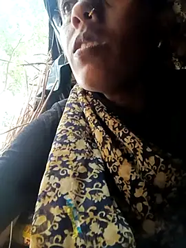 Snapshot of Cutsedi3 chatting on October 21, 11:00 am Cutsedi3 online show from October 21, 11:00 am