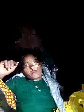 Snapshot of Cutsedi3 chatting on October 31, 10:55 pm Cutsedi3 online show from October 31, 10:55 pm