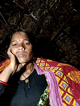 Snapshot of Cutsedi3 chatting on November 8, 9:57 pm Cutsedi3 online show from November 8, 9:57 pm