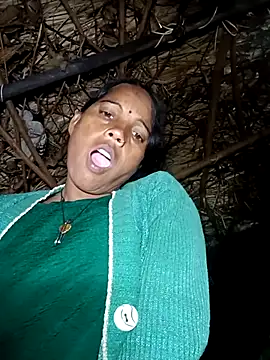 Snapshot of Cutsedi3 chatting on November 16, 11:32 pm Cutsedi3 online show from November 16, 11:32 pm