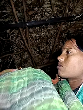 Snapshot of Cutsedi3 chatting on November 19, 11:05 pm Cutsedi3 online show from November 19, 11:05 pm