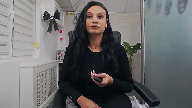 YaraXCox online show from October 30, 4:47 am